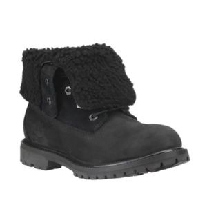 Timberland Teddy Fleece Boots Women (Size 7)